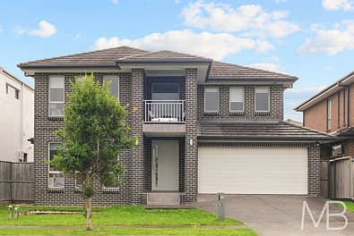 North Kellyville 5房 宽敞五卧三卫 安全两车位 garage 智能布局 流畅空间 家庭友好学区 便捷Metro西北网络 Modern Family Grandeur Meets Ultimate Convenience in the Heart of North Kellyville