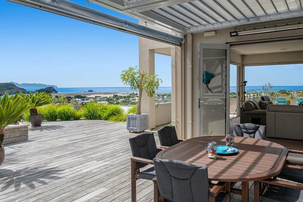 Mangawhai Heads 4Kwarto Elevated Coastal Stunner