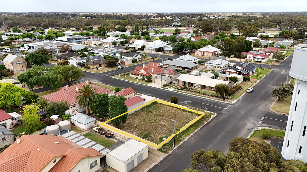  Cnr Tatiara Tce and Smith Street, Bordertown, SA 5268