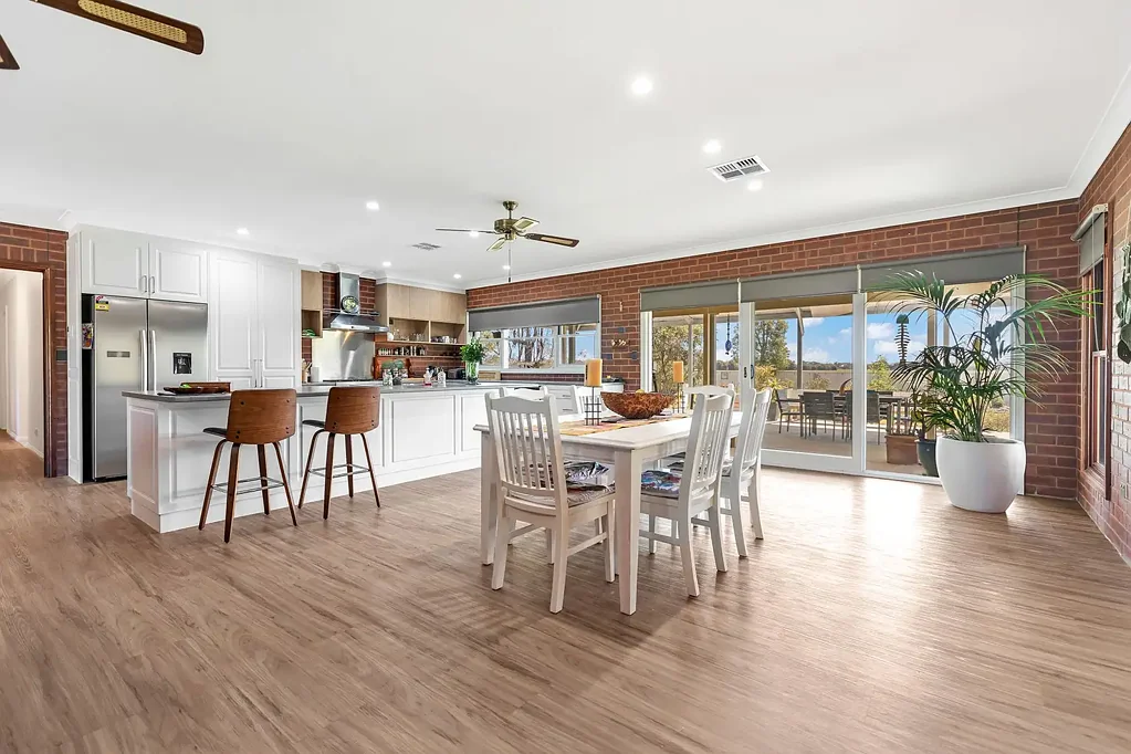 Rochester 4ห้องนอน Where Country Elegance Meets Modern Luxury
