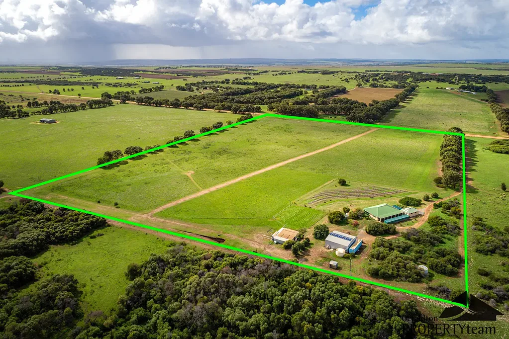 Dongara 4ਬੈੱਡਰੂਮ Room to Breathe, Space to Grow - Coastal Acreage Minutes from Town