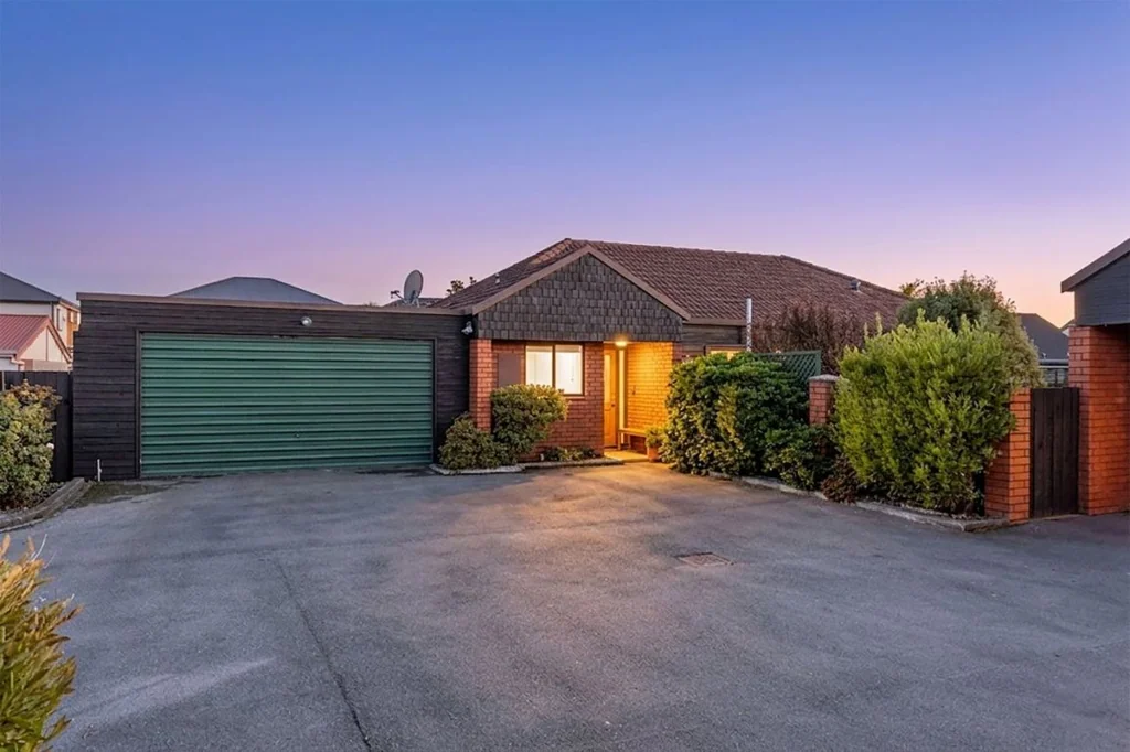 Upper Riccarton 3房  * UNDER OFFER * Sellers Must Sell, Moving into a Village