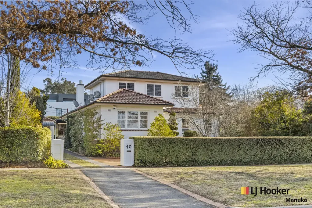 Superbly Renovated Family Masterpiece in Griffith