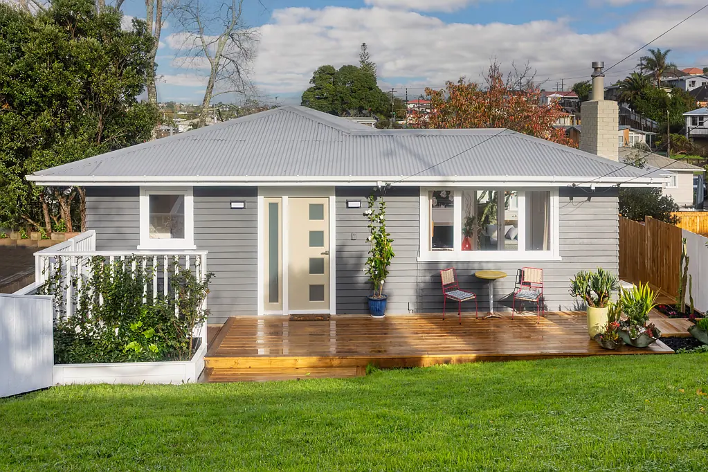 New Windsor 3房  A Renovated Charm