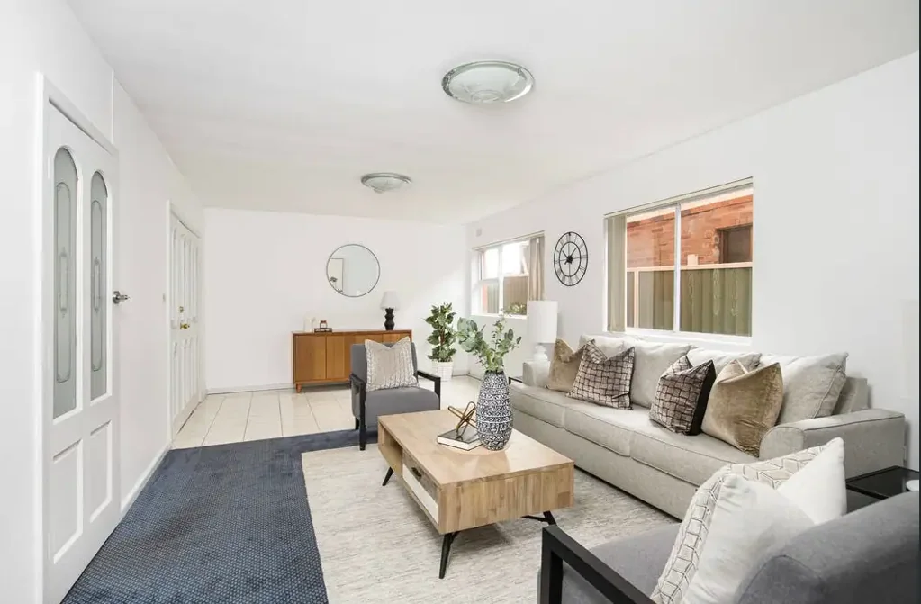 SPACIOUS FAMILY HOME IN PRIME BRIGHTON LE SANDS