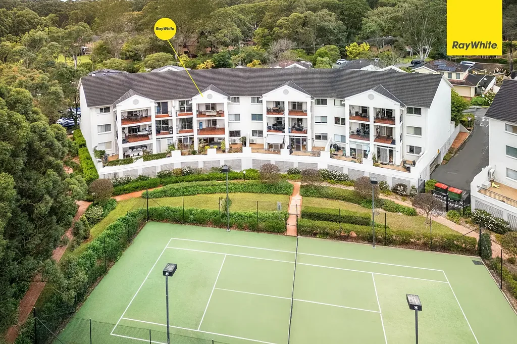 Marsfield 4Kwarto Full Brick Unique Resort Style 4 Bed Apt - RARE!
