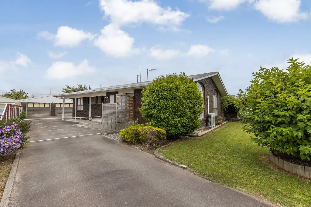 Levin 3غرفة نوم 3-4 Beds + Sleepout + Mechanics Pit