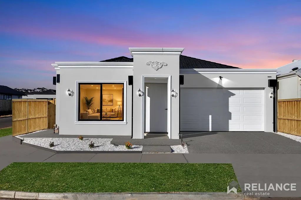 Fraser Rise 4બેડરૂમ Modern Brand New  Family Home in Fraser Rise !