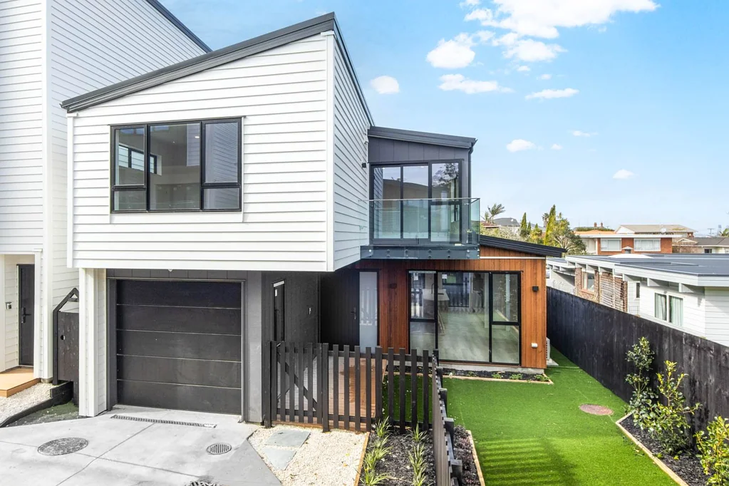 Chatswood 4部屋 Your Brand New Home Awaits–Freehold & Standalone!