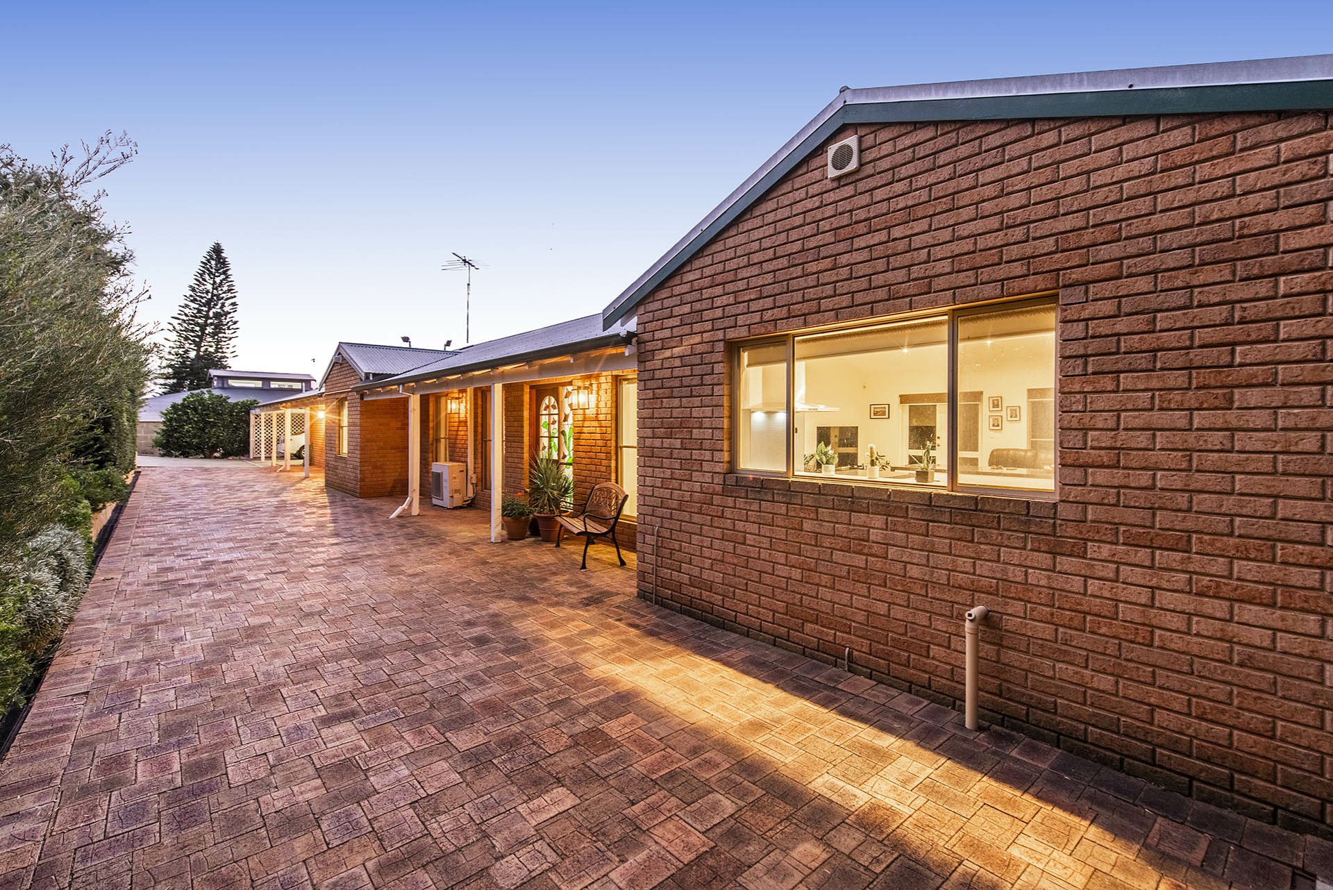 8B SIMEON CL, KALAMUNDA WA 6076, 0 Bedrooms, 0 Bathrooms, House