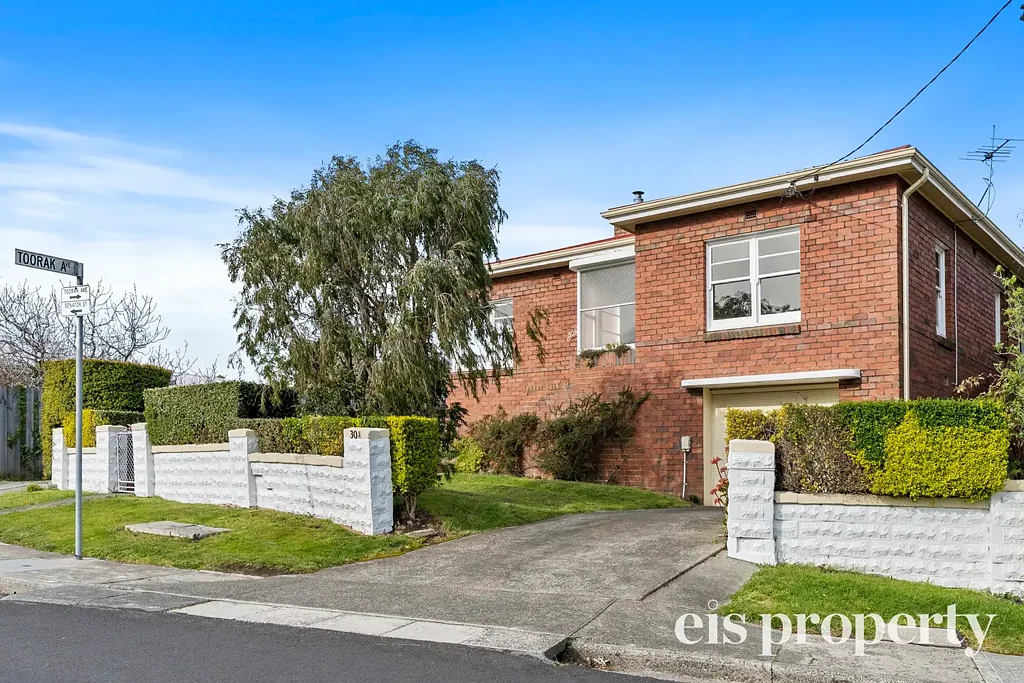 Mount Stuart 3ਬੈੱਡਰੂਮ Classic 1950s Art Deco Home with Endless Potential