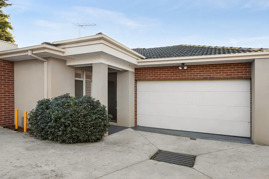 Bayswater 3房 阳光明媚的朝北隐居之所 Sunlit north-facing hideaway