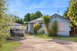 19 Chisholm Crescent, Seymour