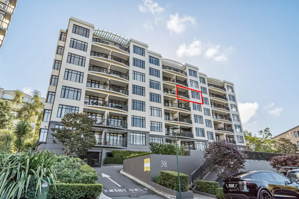 Elevated Living - Unbeatable Location