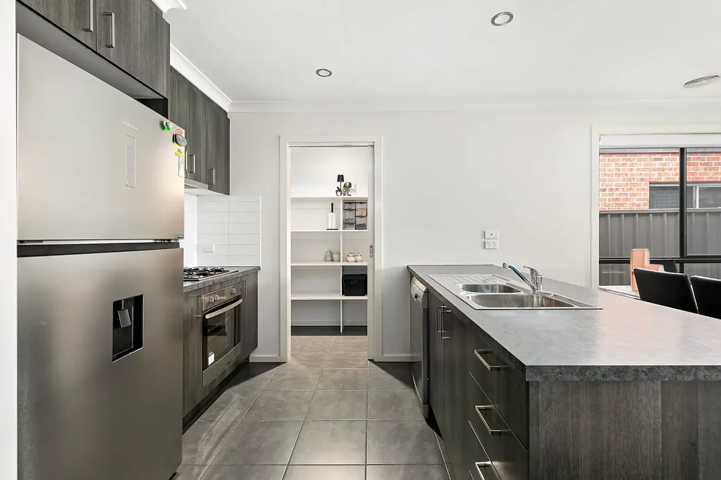 6 Oscar Circuit, Roxburgh Park, VIC 3064