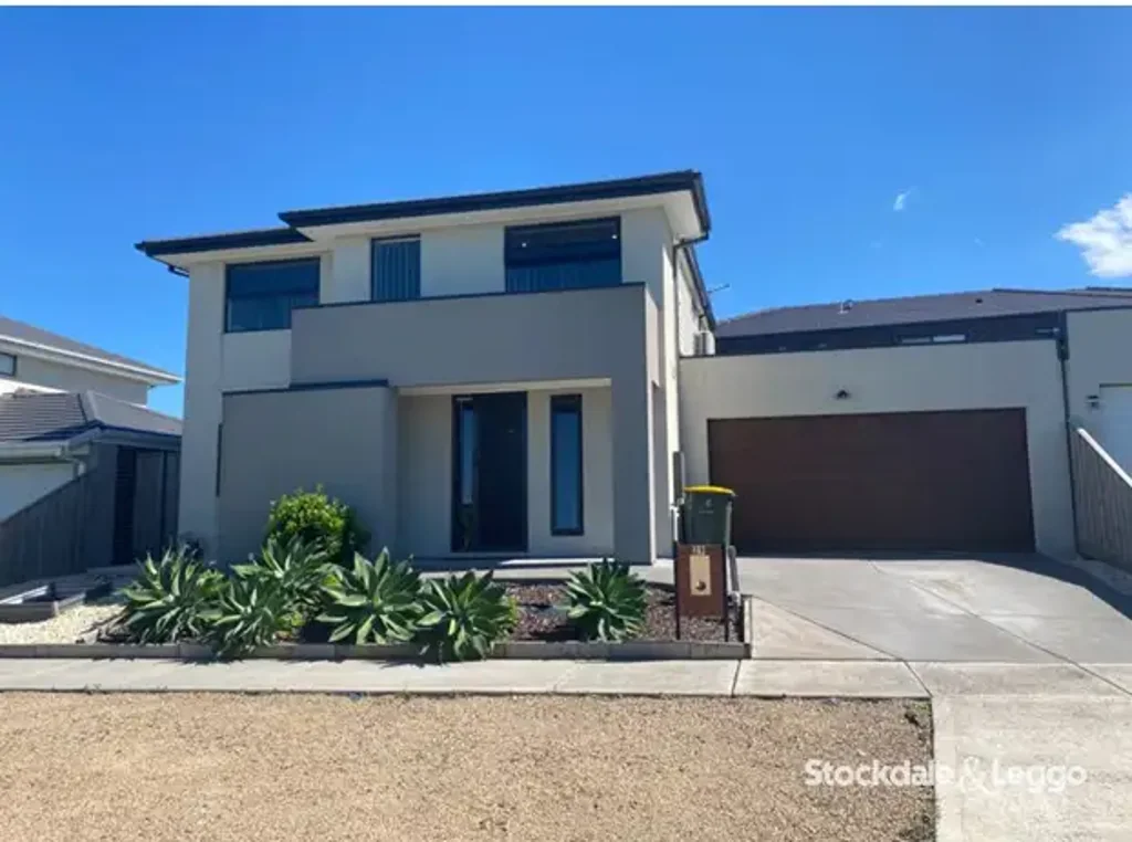Stylish Family Living with Space, Comfort & Convenience!