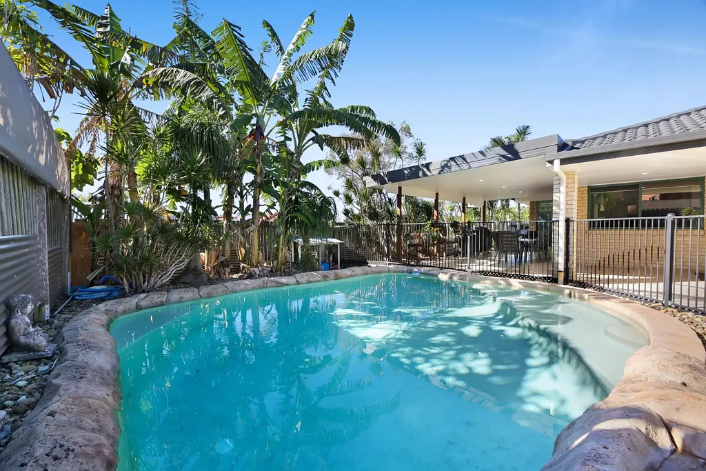 Mudgeeraba 4Kwarto The Ultimate Family Entertainer with Pool, Patio & Heart