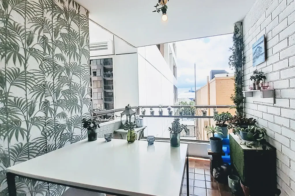 FURNISHED ONE BED IN HEART OF CBD