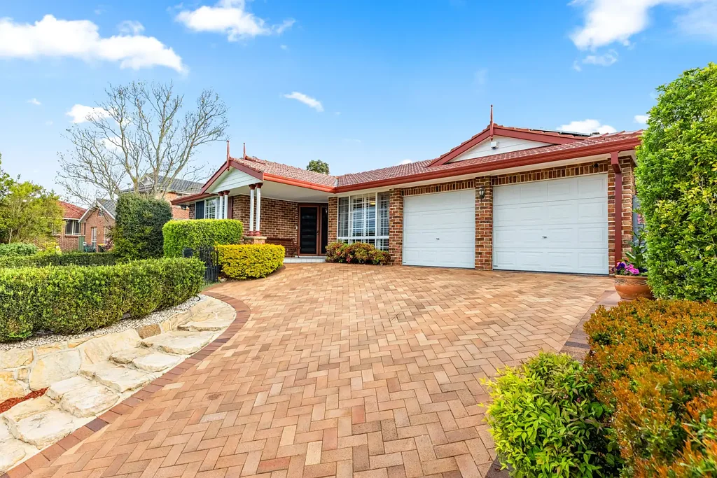 4 Mackin Close, Barden Ridge, NSW 2234