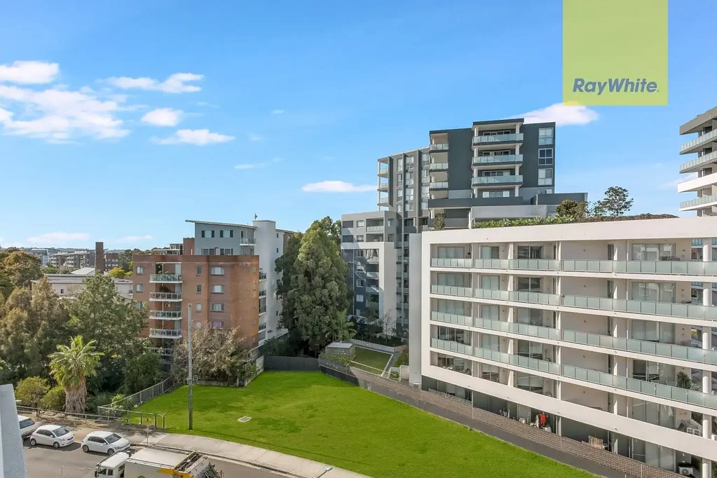 Merrylands 2침실 MODERN TWO-BEDROOM APARTMENT OFFERING COMFORT & CONVENIENCE