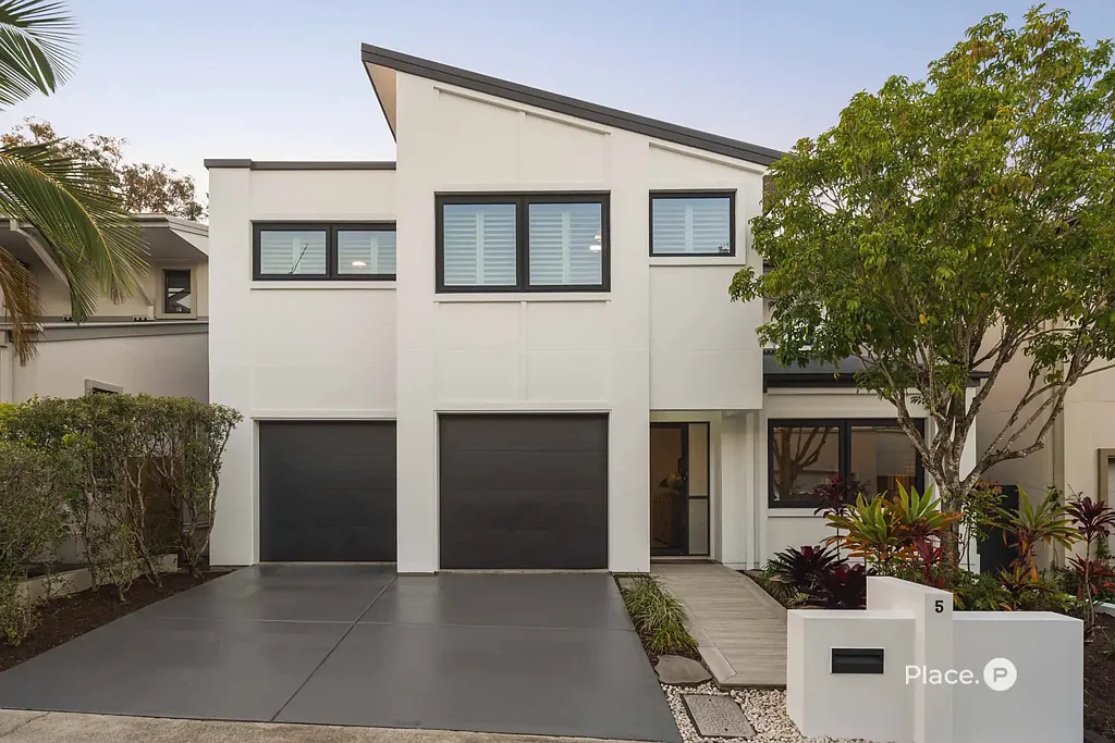 Carina 4Habitaciones Estate Family Living with Space, Privacy and Ease