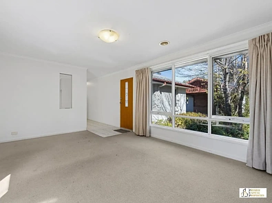17 Blackman Crescent, Macquarie, ACT 2614, 3房, 2浴, House