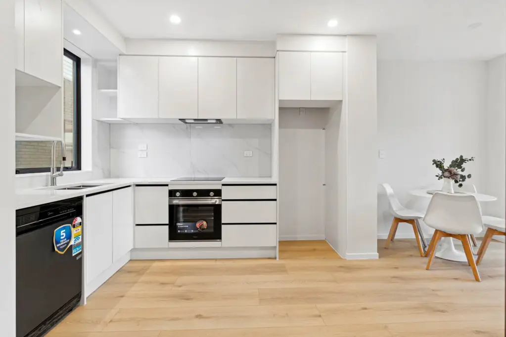 Alfriston 2chambre START IN STYLE IN SWEET LOCATION!