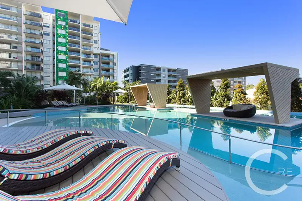 CITY VIEW - RESORT STYLE LIVING