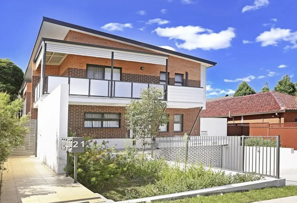 TOWNHOUSE FOR RENT IN MERRYLANDS!!!