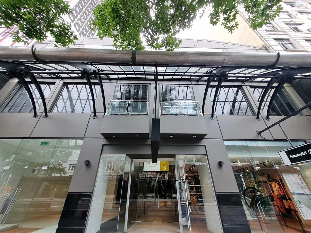 Auckland Central SAVE ON SET UP - TURNKEY RESTAURANT/BAR/CAFE