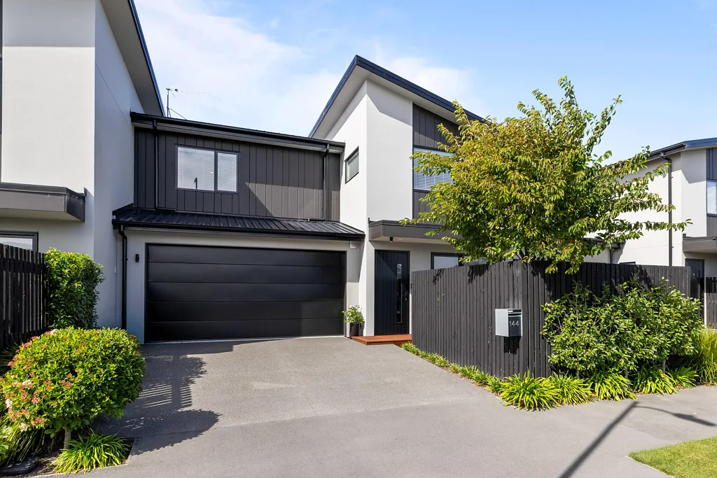 Marshland 3房  Waterside Living with Style and Comfort