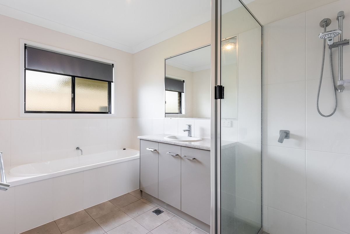 1 FAIRFAX ST, CAMBOOYA QLD 4358, 0房, 0浴, Unit