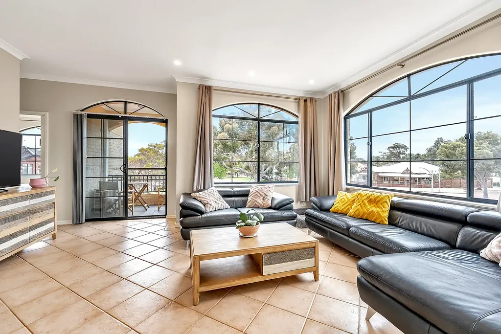 Joondalup 2غرفة نوم TOWNHOUSE IN THE HEART OF JOONDALUP