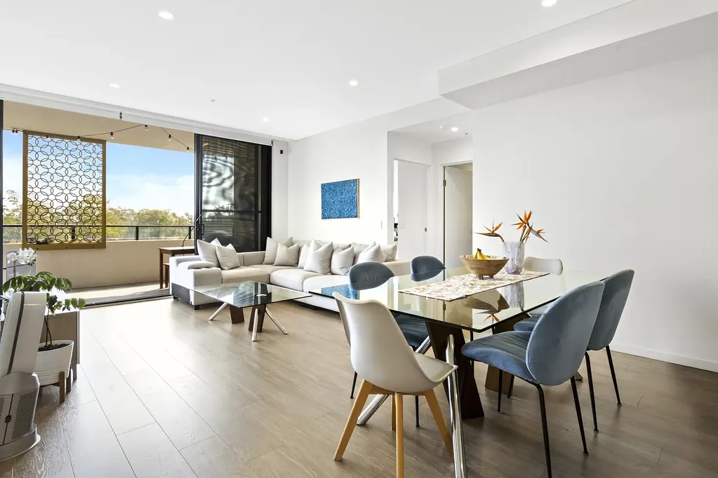 Schofields 2कमरा Beautifully Maintained, Modern Two Bedroom apartment, walking distance to Schofields Public School!