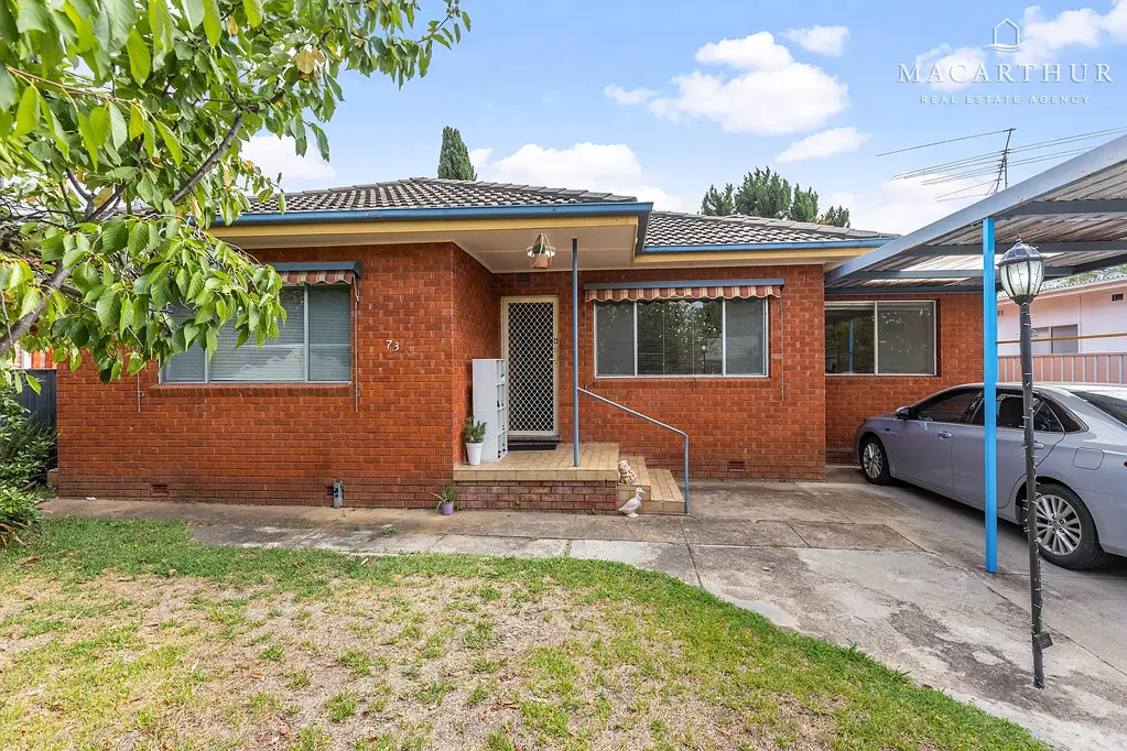 73 Tichborne Crescent, Kooringal, NSW 2650