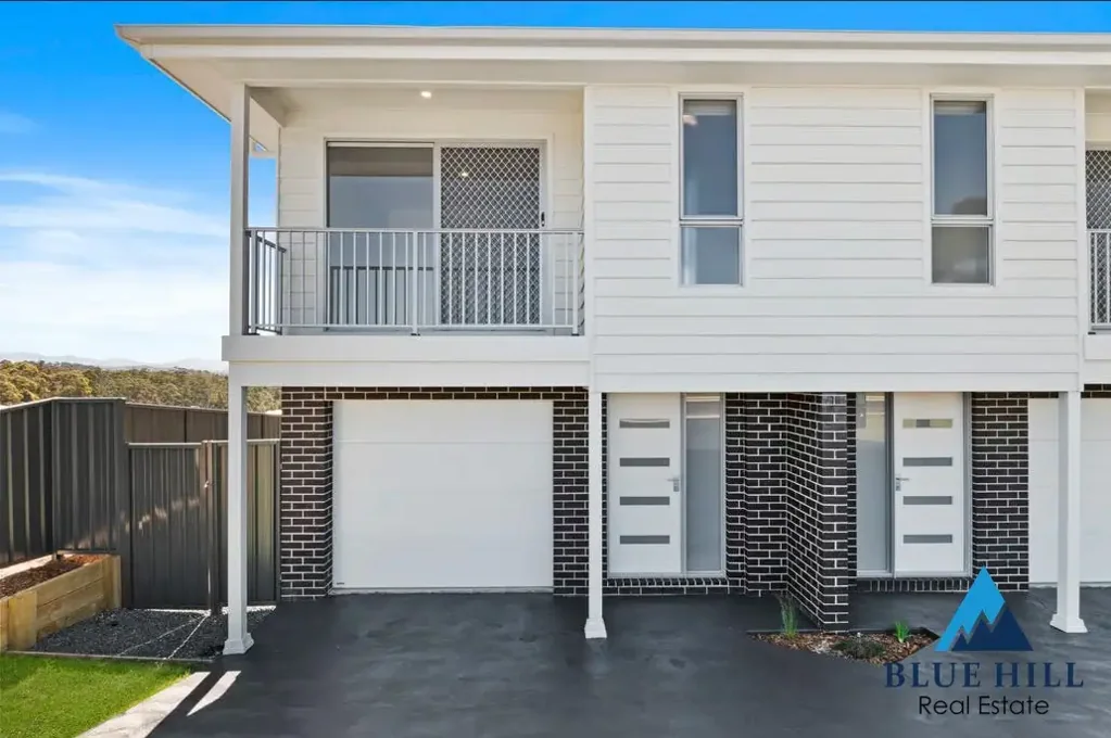Sunshine Bay 4房  Contemporary Coastal Duplex Living – 4-Bedroom Home in Sunshine Bay
