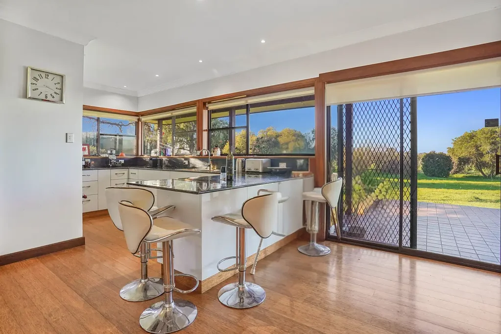Canowindra Country Living Close to Town.