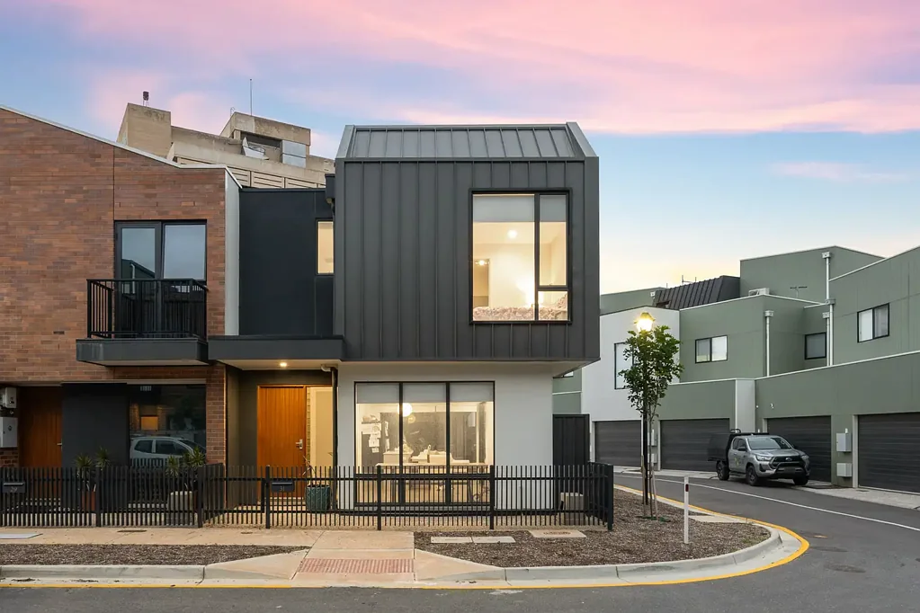 31 London Road, Port Adelaide, SA 5015