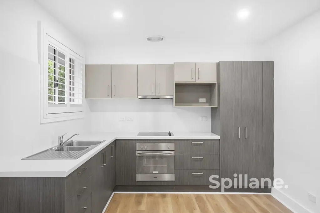 Freshly Renovated 1 Bedroom Unit