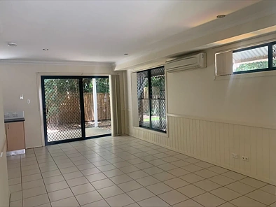 4/18 Caroline Street, Annerley, QLD 4103, 3房, 2浴, Townhouse