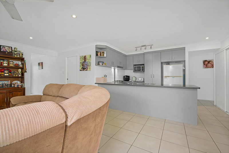 4 HARMONY DR, CLINTON QLD 4680, 0 habitaciones, 0 baños, House