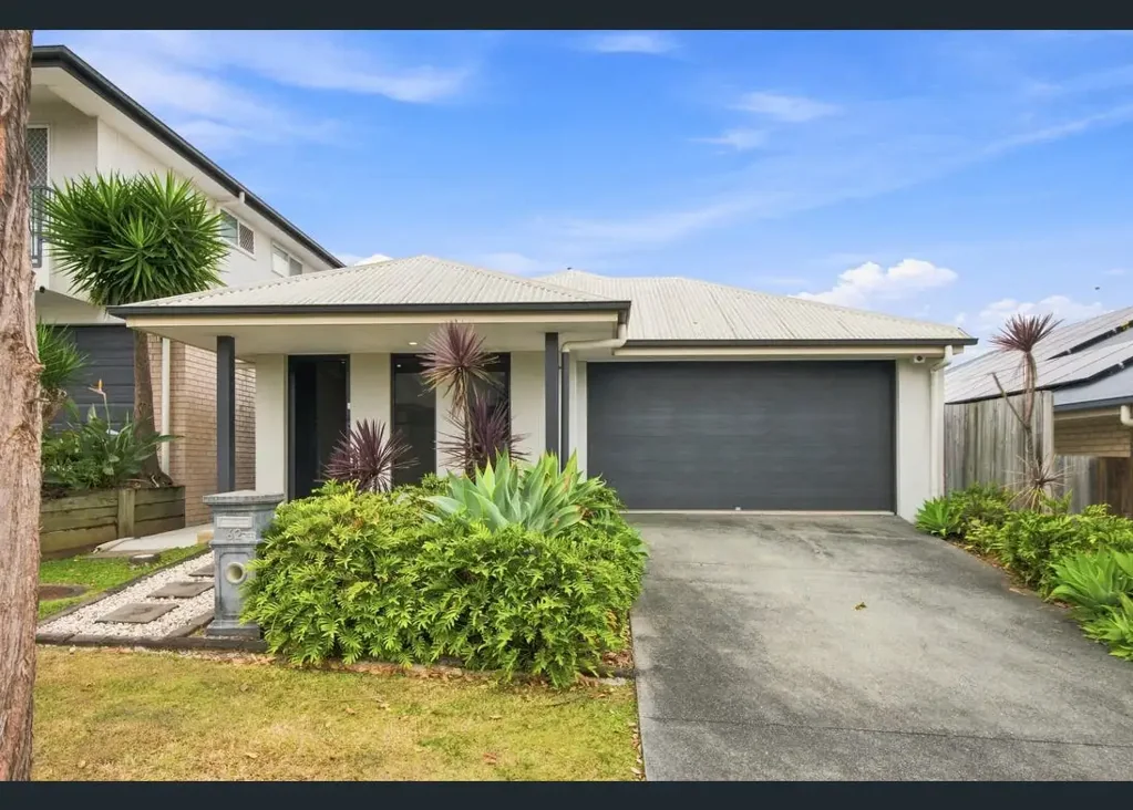 2 Areas of Living - Family Home