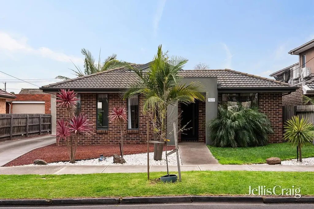 Altona North 3 Bedroom Light-Filled Comfort and Everyday Convenience