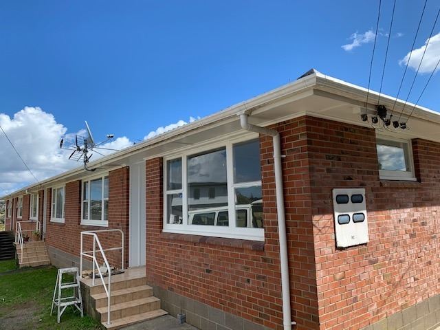 2/165 Chivalry Road, Glenfield, Auckland - North Shore, 2房, 1浴