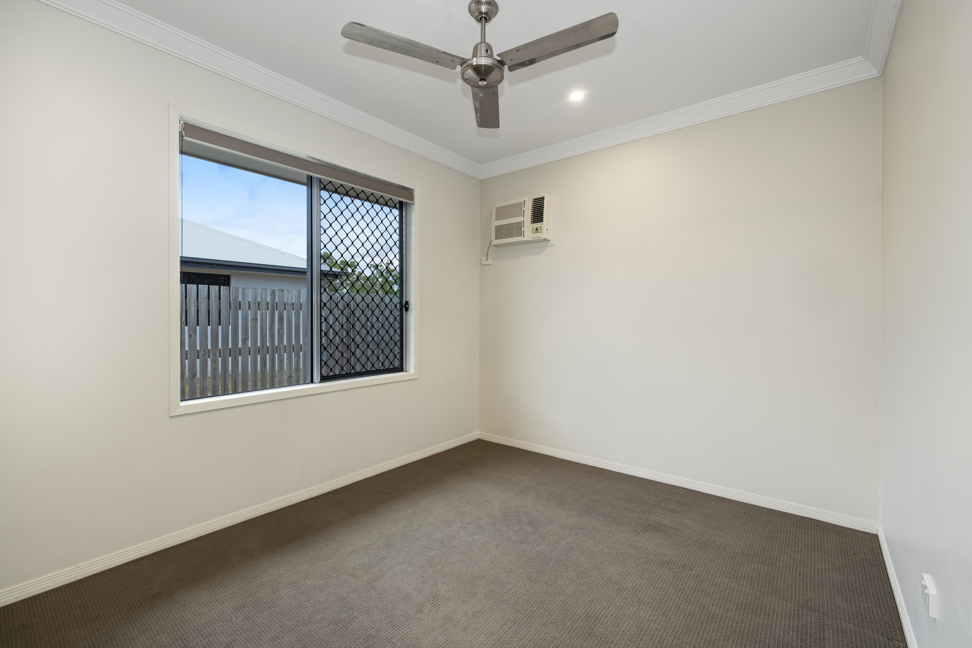 34 BULLA PL, KELSO QLD 4815, 0 Schlafzimmer, 0 Badezimmer, House