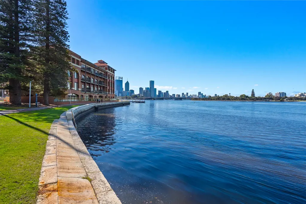 Perth 2房  Spectacular Riverside Lifestyle Apartment: