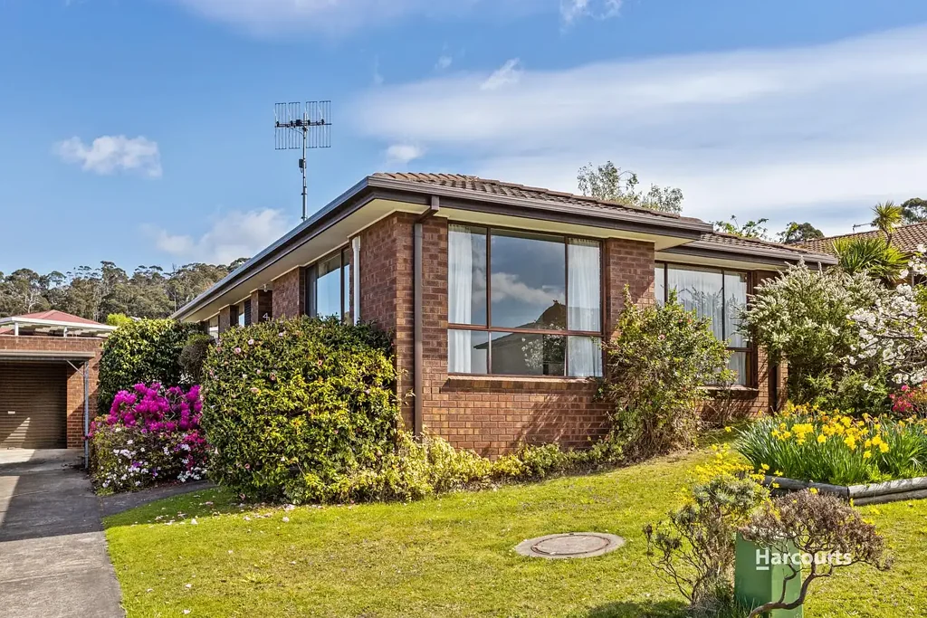 Blackmans Bay 3房  Great Location & Investment Opportunity