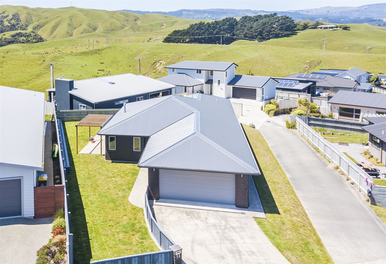 50 Mo Street, Camborne, Porirua, 4 Kuwarto, 2 Banyo