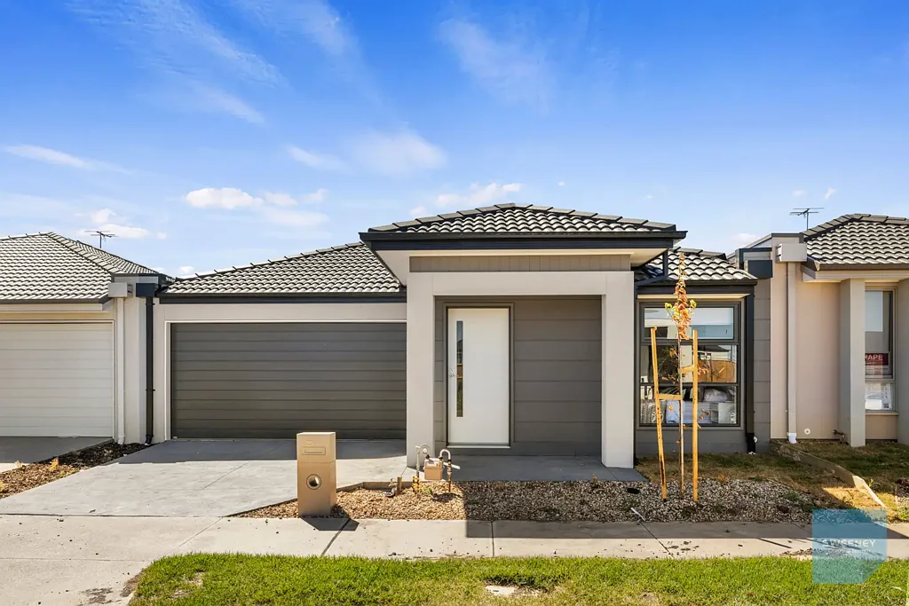25 Romanesque Drive, Deanside, VIC 3336