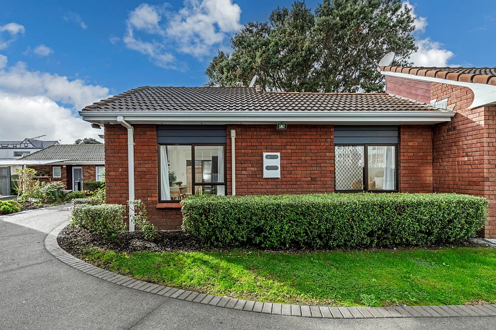 Orewa 1部屋 If you are 65 years or older, look no further.